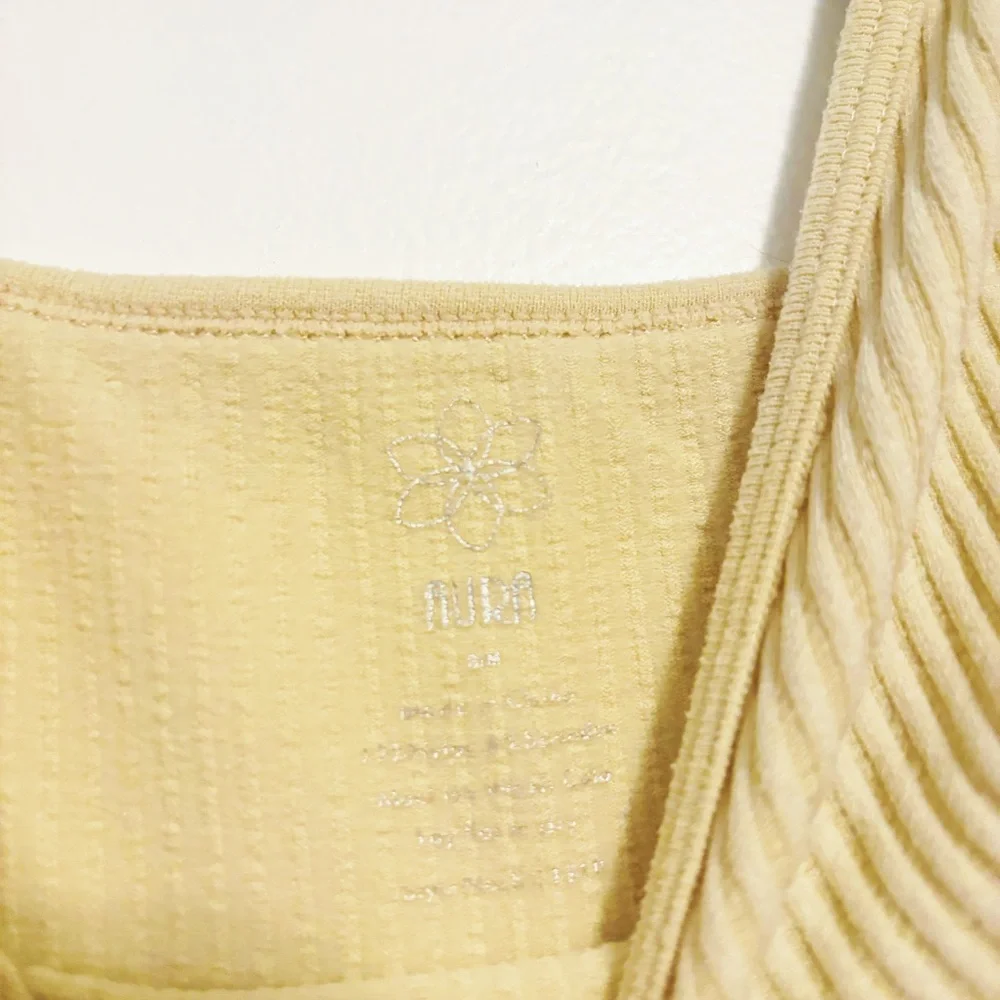 Cream Ribbed Cropped Tank Top - Picture 2 of 3